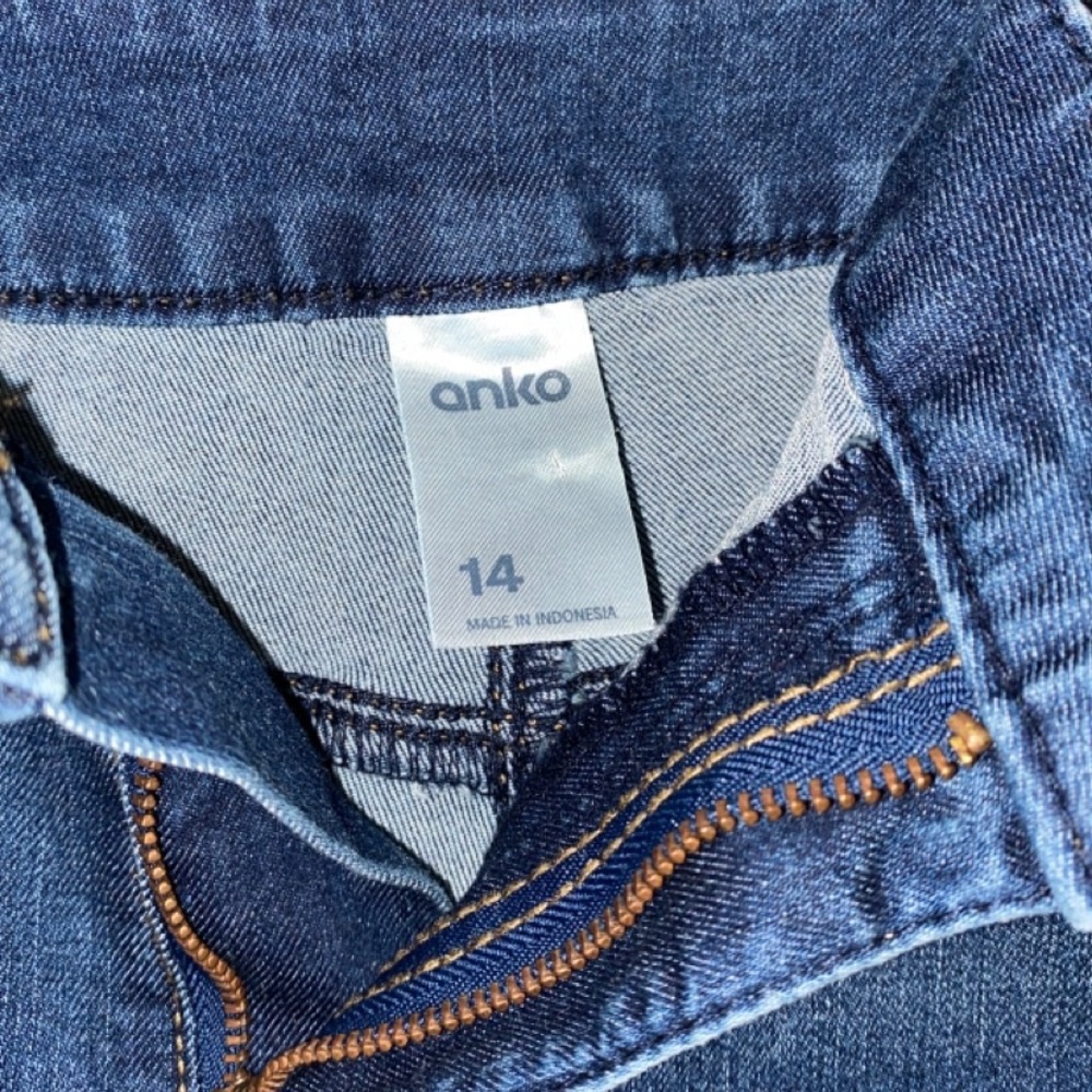 Blue shorts size 14 - Picture 3 of 5